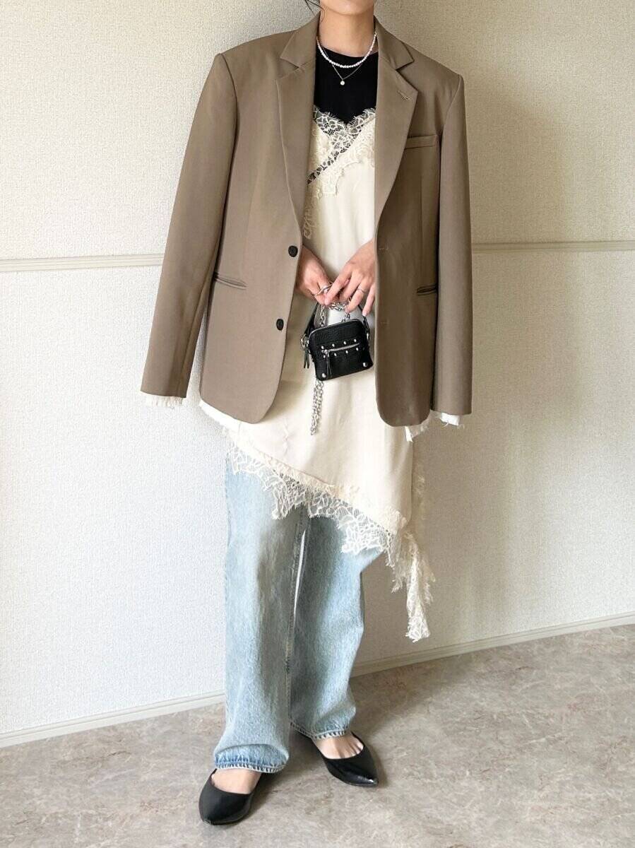 装いがマンネリな日はこれ！ユニクロの黒Tがひと工夫で新鮮♡春の着回し3コーデ！