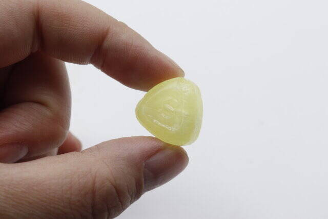 ダイソーでも買えるよ！よ～く見ると何かが違う…？！あの有名な飴の姉妹品