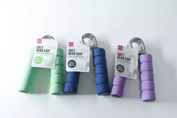 100均で探して良かった！「Amazonだと安くても400円…」コスパ最強グッズ