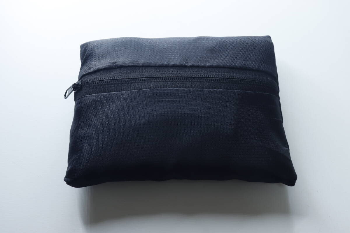 凄いものを見つけてしまった！「とにかく持ち運びやすい！」高機能すぎる100均黒バッグ