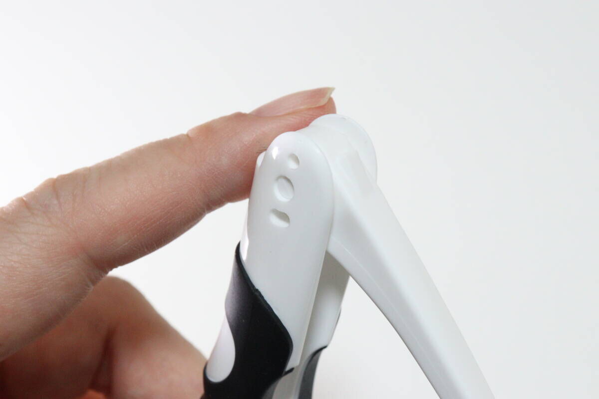 完全に隠れるから衛生的！荷物を最小限に抑えられる100均コンパクトグッズ