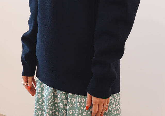 ユニクロから今年も出た～♡隠れファン多し！スウェットみたいなきれいめニット