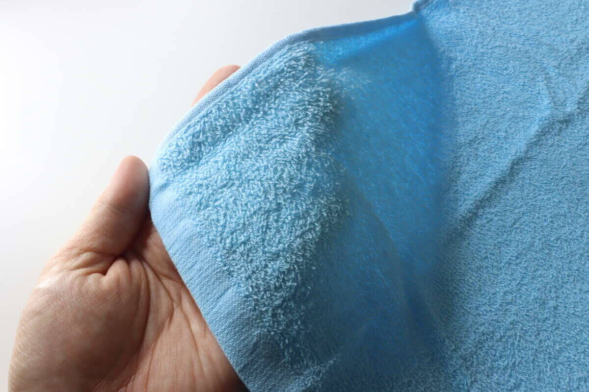 100均ですごい商品売ってた！「ただのタオルと見せかけて…」高機能っぷりに驚いた商品