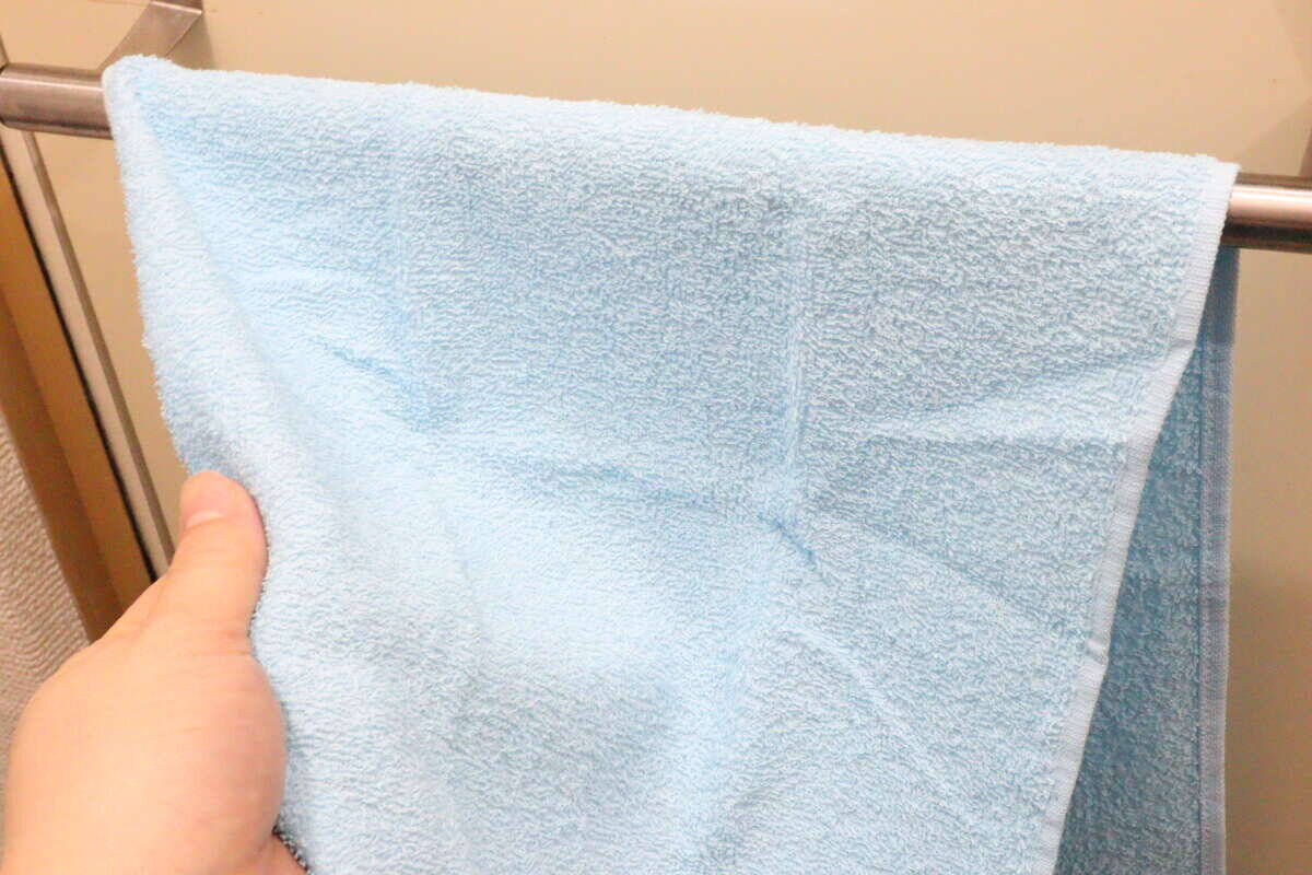 100均ですごい商品売ってた！「ただのタオルと見せかけて…」高機能っぷりに驚いた商品