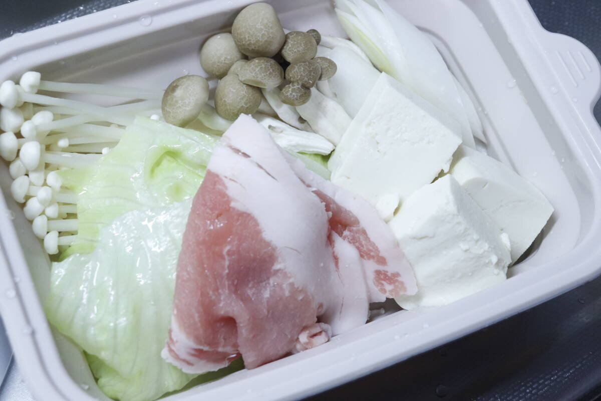 100均で買っとくと捗る！「300円のスペックじゃないって」「洗い物が減って大助かり！」