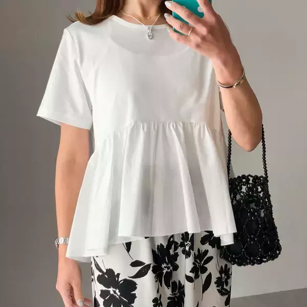 GUって若い子向けでしょ…を覆す！30〜40代にこそ似合うフレアトップスの着こなし術