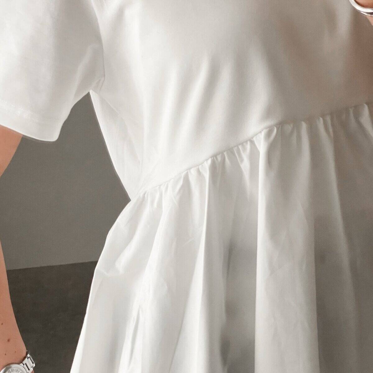 GUって若い子向けでしょ…を覆す！30〜40代にこそ似合うフレアトップスの着こなし術