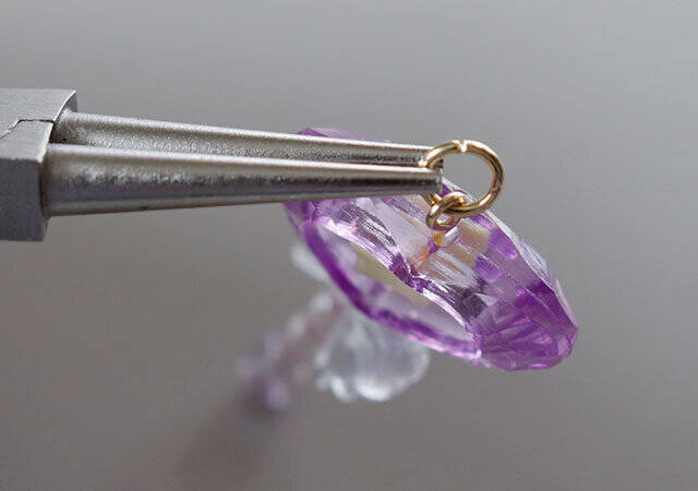 ダイソーで100円って専門店が泣いちゃうよ！難しい工程一切なし♡15分で作れる手芸キット