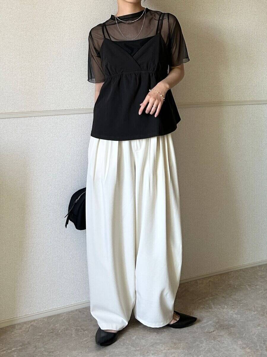ユニクロのキャミが体型カバーに効く！お腹まわりすっきり♡重ねるだけの細見えコーデ
