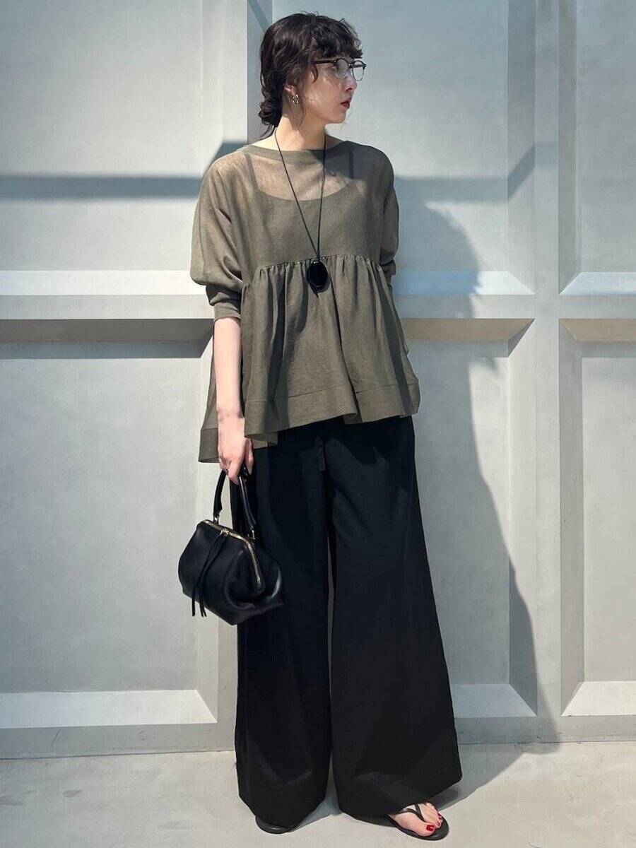 シンプル夏コーデは「シアートップス」で見違える！大人の爽やかサマースタイル5選