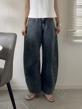 GUがまたいい感じのジーンズ出してきた♡新旧バレルデニム徹底比較！