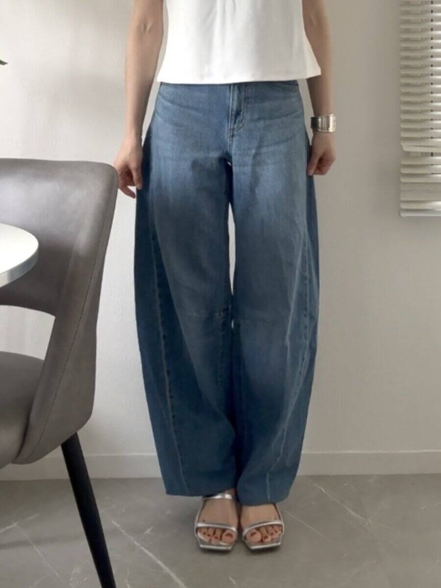 GUがまたいい感じのジーンズ出してきた♡新旧バレルデニム徹底比較！