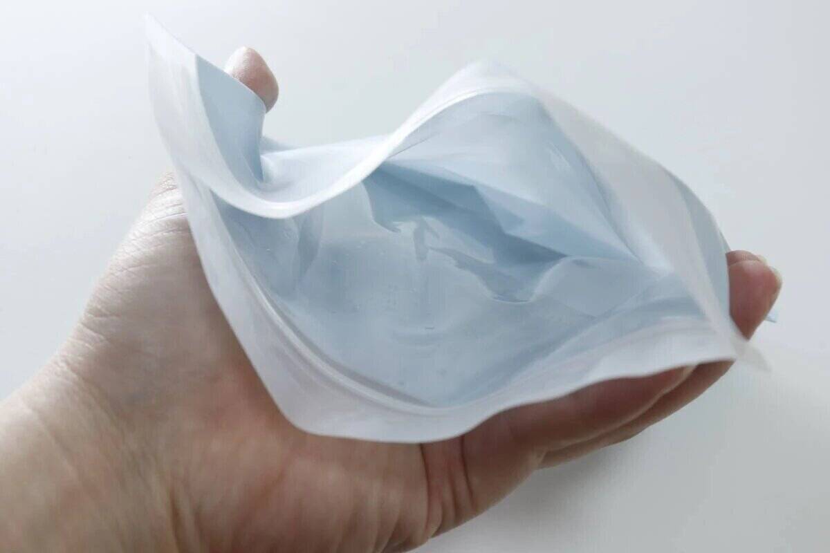100均で3度見した！「どう見てもやっぱりもこみち！」思わずパケ買いしたキッチン便利グッズ