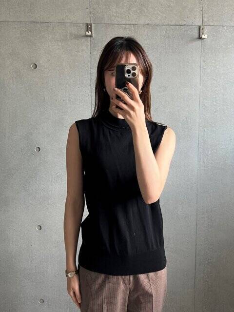 大変…GUで値下げされてるよ～！セットで使えば速攻お洒落♡むしろ今から使える黒アイテム