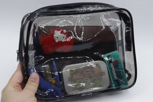 ダイソーで買って損なし！ありそうでなかった内ポケ付のクリアポーチ