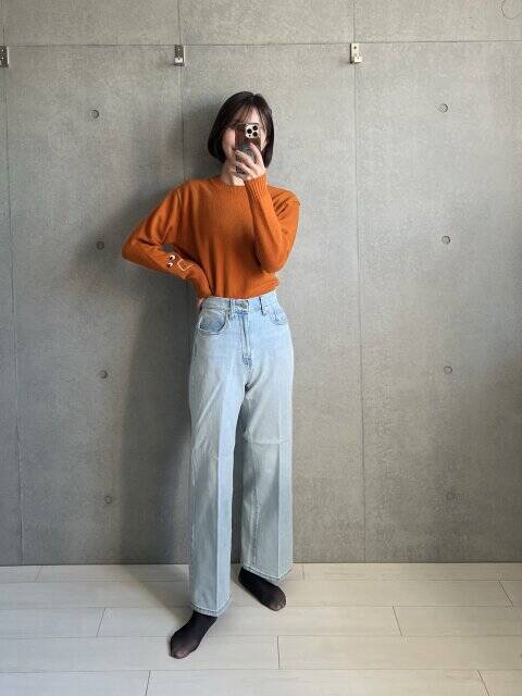 争奪戦がスゴすぎた…！ユニクロの大人気コラボニットを大人が着こなすコーデのポイント