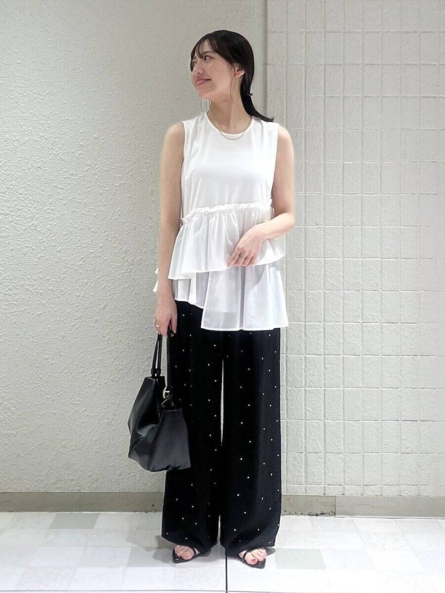 夏は1枚着るだけで上品「白ブラウス」が大活躍！周りと差がつく！涼しげコーデ5style