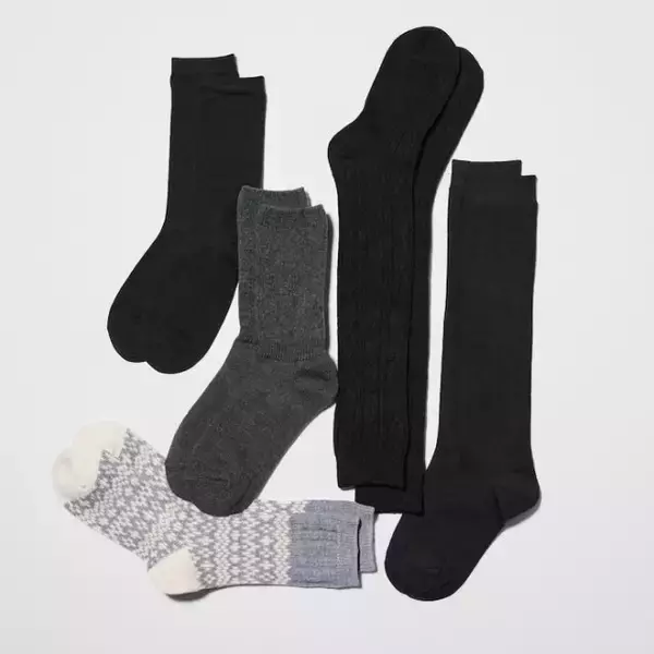 ユニクロ感謝祭でみんなが買ってるのはコレ！注目の特別価格アイテムランキング