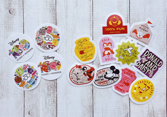 豪華すぎて売り切れ注意！ミッキーのスマホショルダー＆シール付き缶セット付録！ＧＬＯＷ3月号