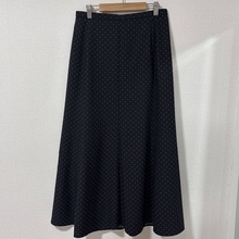 軽くてシワにならないから出番が多い…！ユニクロ上品マキシスカートの着こなし術