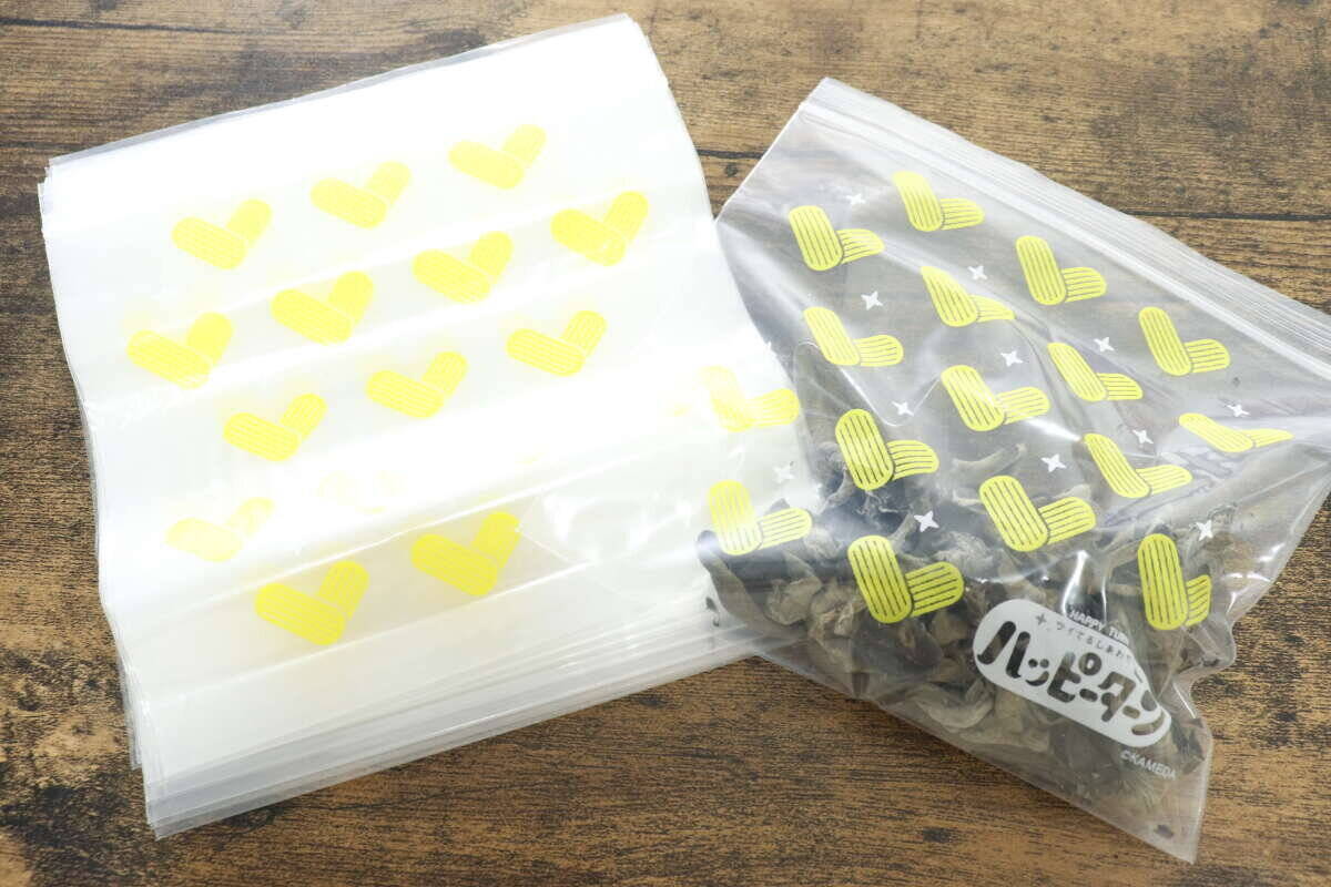 100均にひっそり出てるよ！たっぷり入ってコスパ抜群！あの人気お菓子柄の便利グッズ