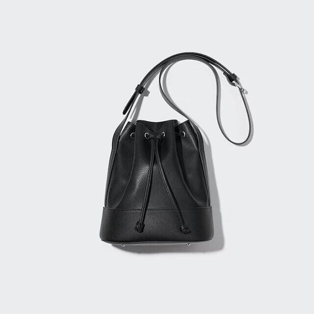 ユニクロ行ったら絶対チェックして！アラフォー世代にうれしい♡「旬ボトムス」見つけた！