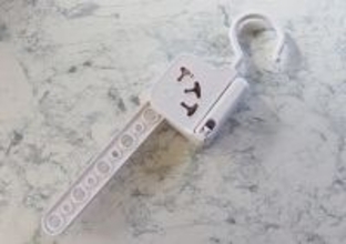 100均にこんな優秀なものあるの！？「悩みが一気に解消された！」使うと楽になる便利グッズ