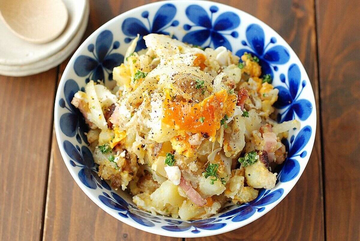ポテサラは焼くのが正解だった！？カリッとほくほく！新じゃがの焼きポテトサラダのレシピ