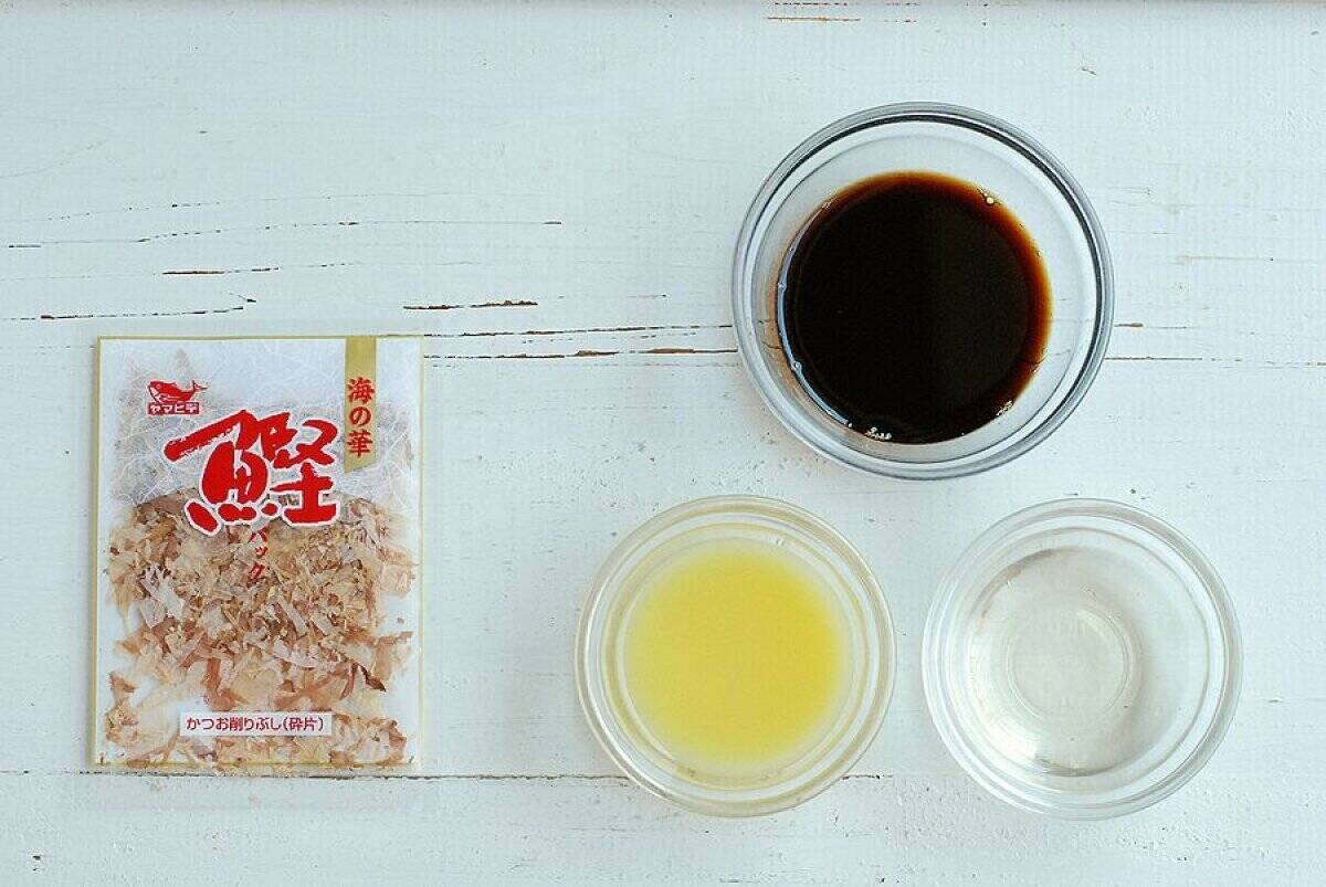 フライパンひとつでとろっと柔らか！暑い日もさっぱり！なすと豚バラのやみつきポン酢炒め
