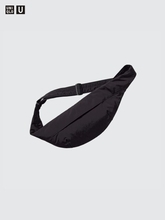 ユニクロの黒バッグがレベル高すぎる！本当はヒミツにしたい…即買い推奨「高見えアイテム」5選