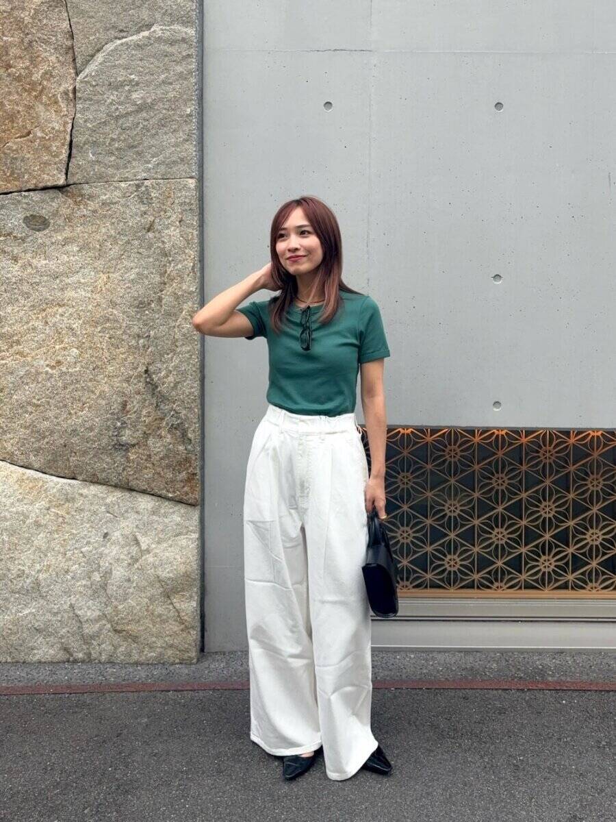 ただのワンツーコーデは手抜きに見えちゃう！大人の「Tシャツ」おしゃれな着こなし方