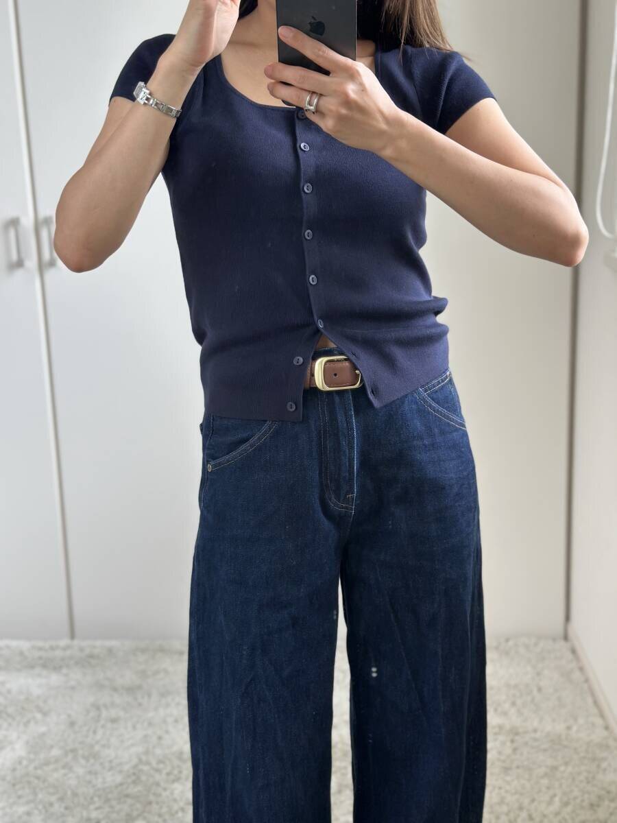 「え、デコルテきれい」ユニクロカーデのトップス使いが155cm低身長さんの味方すぎた