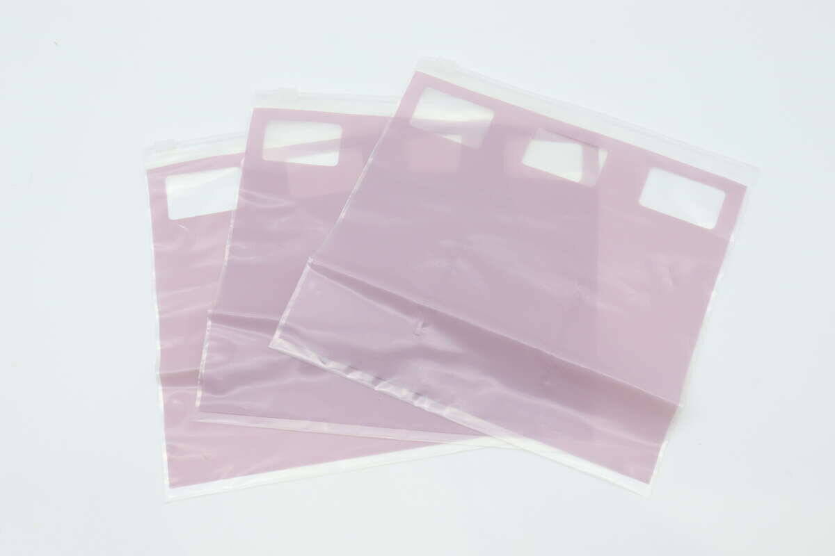 頼む…ずっと売ってくれ～！「中で分けられるって斬新！」欲しい物を即取り出せる100均袋