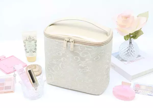 素敵なあの人6月号は付録買い決定！上品で華やか＆超高見え♡人気ブランドの大容量ポーチ