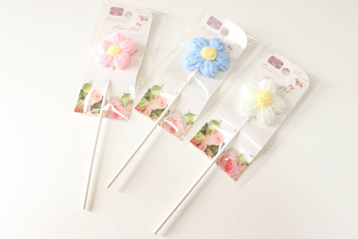 お洒落だわ～！自分用にも欲しくなる♡100均の毛糸でできた枯れないお花