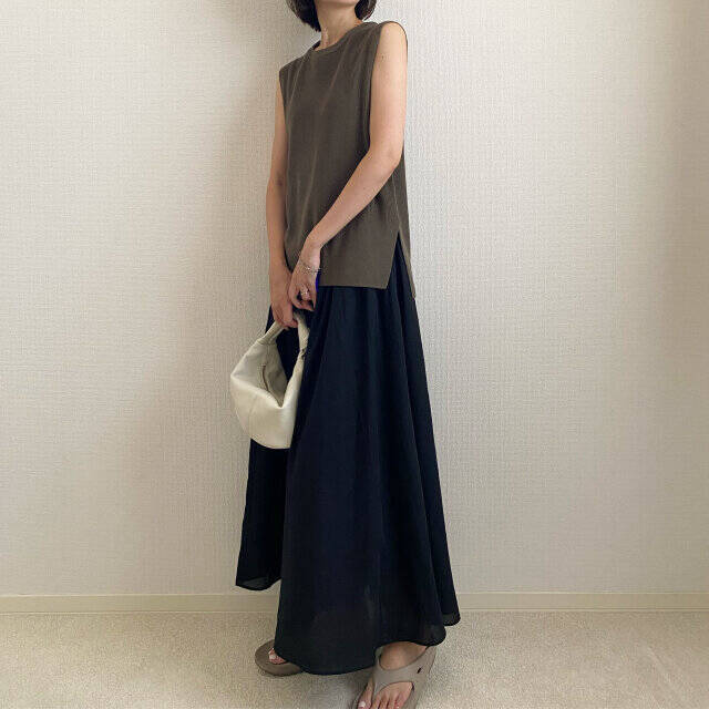 流行ってるのに…野暮ったく見えるのはなぜ？！バズりサンダルの手抜きNG＆垢抜けOKコーデ