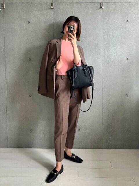 ユニクロでとりあえず買って！秋はこれさえ持ってれば困らない♡着回し自在な頼れるセットアップ