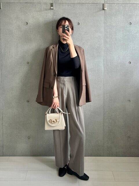 ユニクロでとりあえず買って！秋はこれさえ持ってれば困らない♡着回し自在な頼れるセットアップ