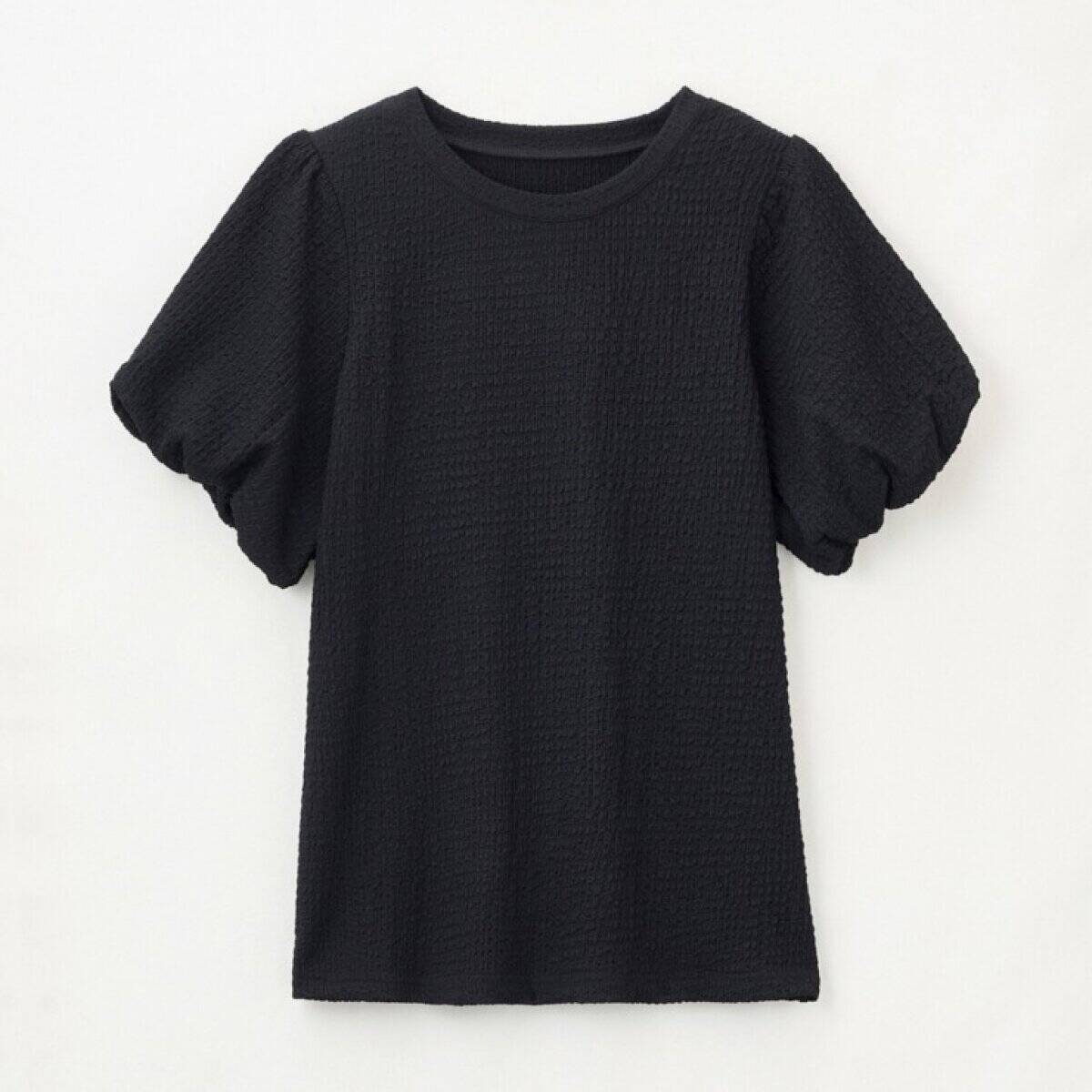 しまむらの新作黒トップスこんな可愛いの反則だよ～！ガシガシ着倒せるのにお値段バグってる…♡