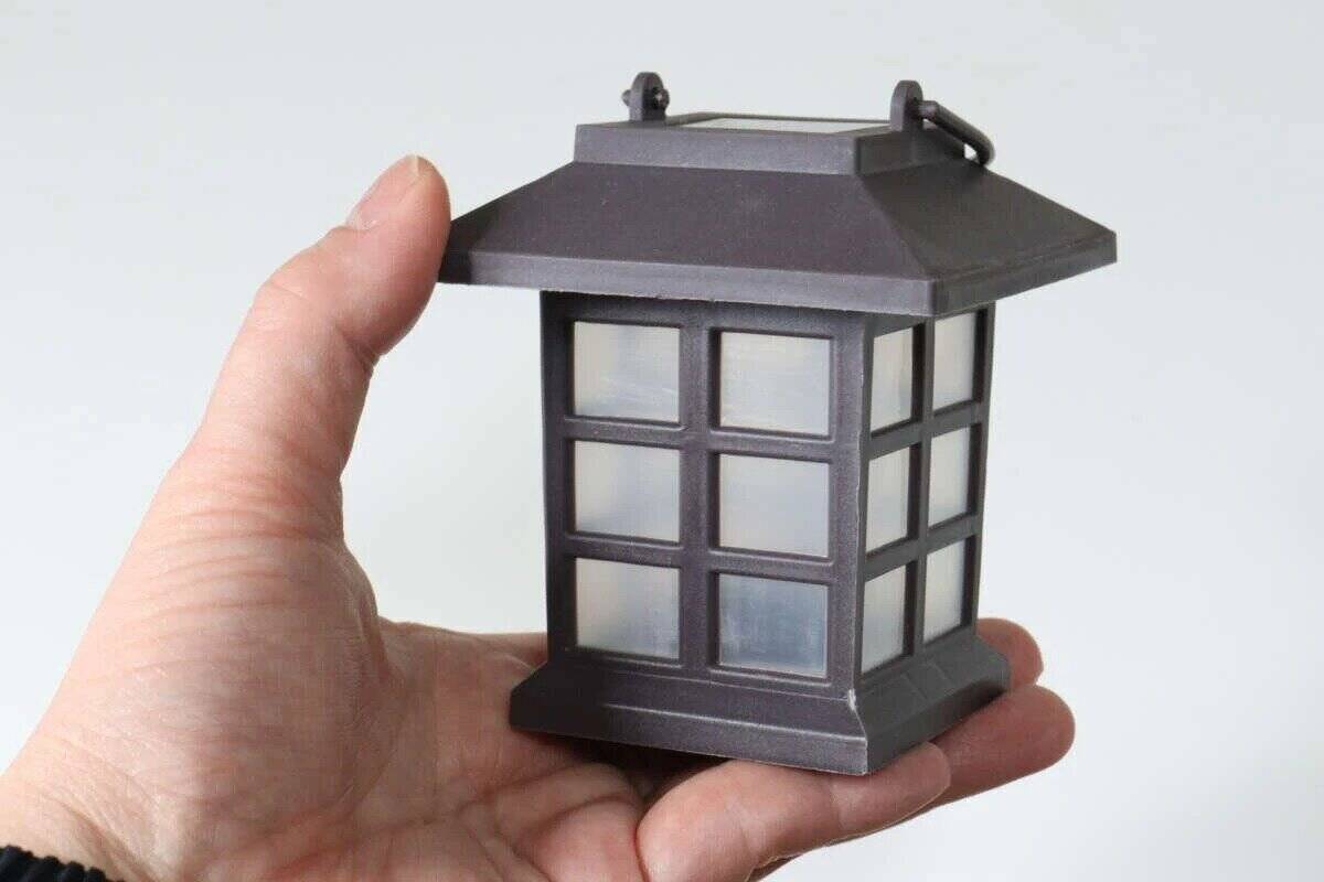 もう電気屋さんで買えなくなるわ…コスパ抜群な100均の高機能ライト3選
