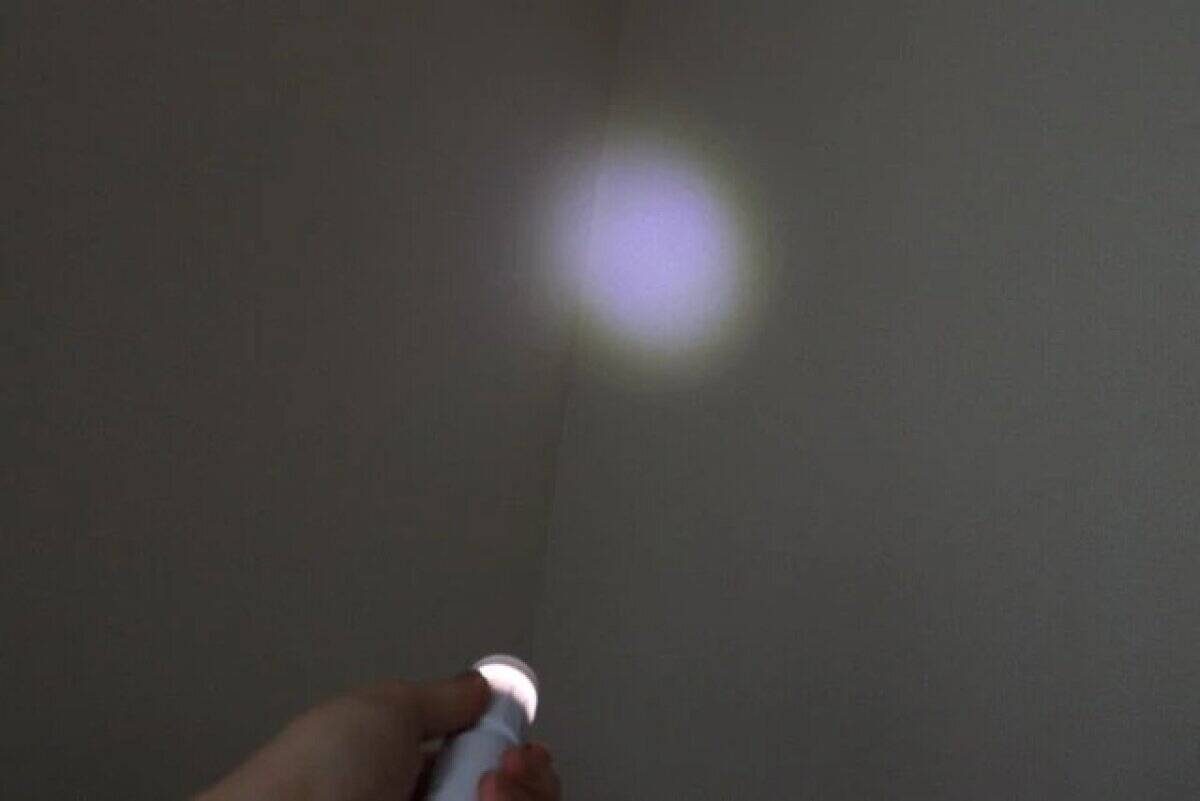 もう電気屋さんで買えなくなるわ…コスパ抜群な100均の高機能ライト3選