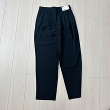 ユニクロさん…もう値下げ？！夏はコレしかはきたくない！ラクちんキレイ見えの神パンツ