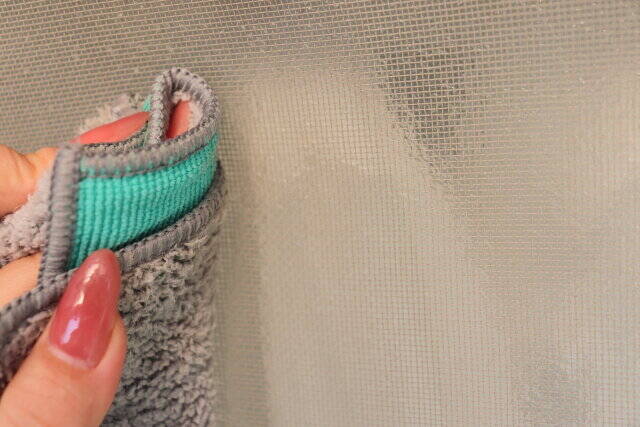 ダイソーの雑巾をよ～く見てみると…？普通のとは一味違う！1枚で2役こなす優秀お掃除グッズ