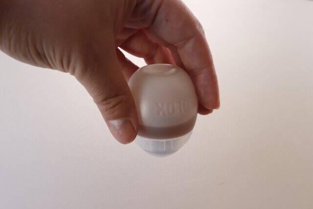 セリアのコレ知ってる？余ったスペースを有効活用♡ありそうでなかった卵型調味料ケース