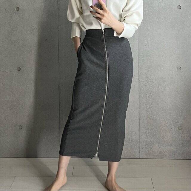 GUで一目惚れしてイロチ買い！はくだけでスタイルアップ♡色っぽタイトスカートコーデ