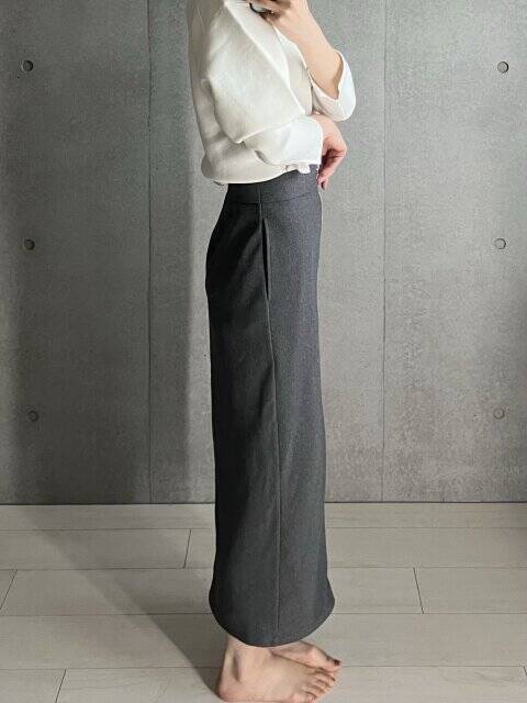 GUで一目惚れしてイロチ買い！はくだけでスタイルアップ♡色っぽタイトスカートコーデ