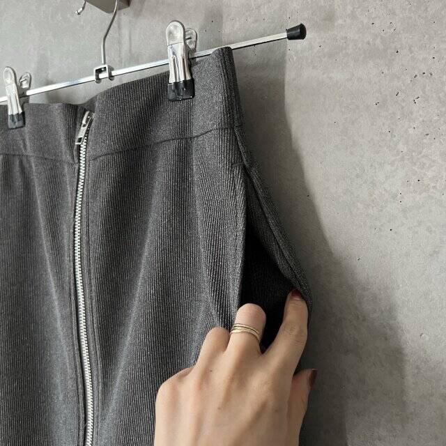 GUで一目惚れしてイロチ買い！はくだけでスタイルアップ♡色っぽタイトスカートコーデ