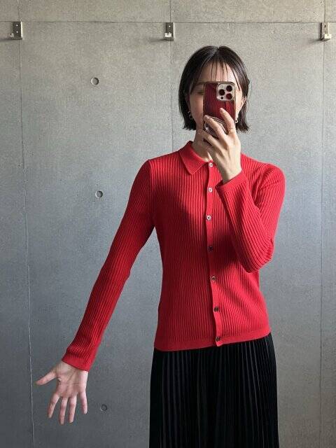 大変…ユニクロのバズりニットが千円も値下げされてる♡今が買い時高評価ニット