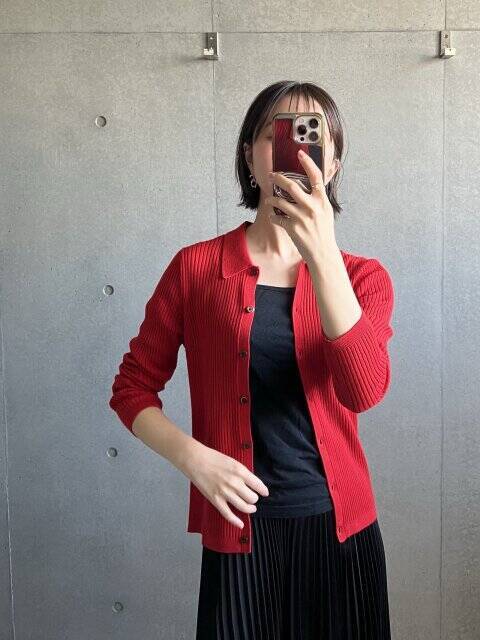 大変…ユニクロのバズりニットが千円も値下げされてる♡今が買い時高評価ニット