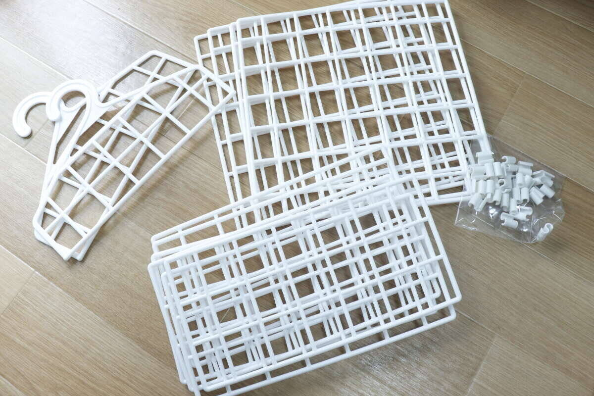 「通気性抜群！」「折りたためる！」進化した100均の吊り下げ収納